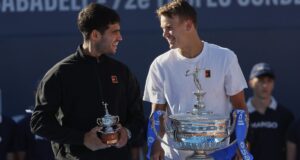 Carlos Alcaraz pierde ante su gente la final del ATP 500 en Barcelona