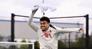 Anfield se prepara para coronar campeón al Liverpool