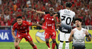 El Corinthians de Depay despide al DT argentino Ramón Díaz