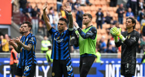 Napoli y Barcelona esperan aprovechar el declive del Inter de Milán