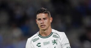 Stiven MEndoza regresa a Brasil