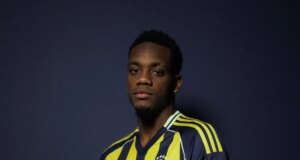 es nuevo jugador del Fenerbahce