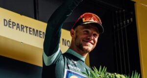 Jonathan Milan da por fin una alegría a Italia en el Tour de Francia