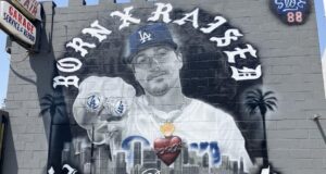 Kiké Hernández, de los Dodgers, homenajeado en un nuevo mural en North Hollywood