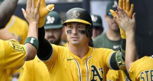 Brent Rooker de Atléticos se une a la lista de participantes del Derbi de Jonrones