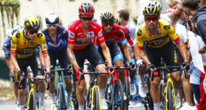 Carapaz renuncia a la Vuelta a España para centrarse en el Mundial de ciclismo