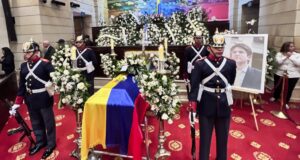 Muerte de precandidato Miguel Uribe Turbay revive en Colombia la sombra de los magnicidios