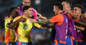 ‘Juanfer’ Quintero llegó a Barranquilla sin molestias tras salir con hielo en Argentina y generar un susto en la Selección Colombia