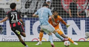 Con triplete de Burke, Unión de Berlín vence al Eintracht Frankfurt