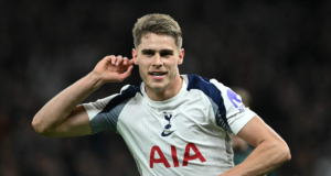 ¿El mejor gol de la temporada en Champions League? Anotación de Micky van de Ven del Tottenham le da la vuelta al mundo: video