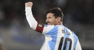 Presidente del FC Barcelona quiere erigir estatua en honor a Messi en el Camp Nou