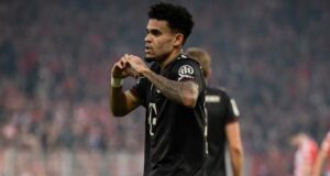 Bayern Múnich lanzó una camiseta en honor a Luis Díaz