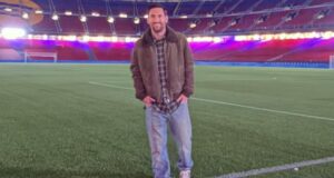 Lionel Messi visitó el Camp Nou de Barcelona