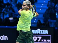 Alcaraz sobrevive ante Fritz en el Torneos de Maestros 2025