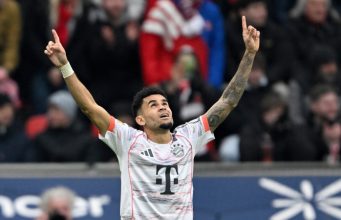 Bayern frena en Leverkusen con gol y expulsión de Luis Díaz