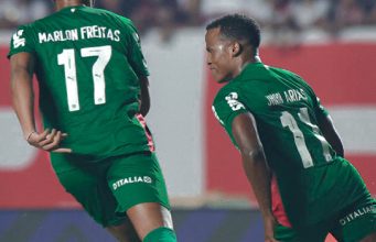 Con gol de Arias, Palmeiras vence a Sao Paulo y lidera en solitario el Brasileirão