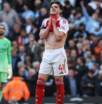 Manchester City ganó y quedó a 3 puntos