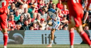 Daniel Muñoz desató furia en Liverpool con polémico gol