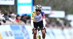 Egan Bernal no podría ir al Giro de Italia: gobierno no le ayuda