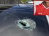 Hinchas molestos le rompieron el carro a campeón con Santa Fe