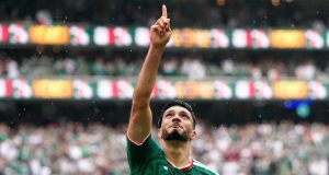 Raúl Jiménez rompe su sequía mundialista y dedica emotivo gol a su padre en el México vs. Sudáfrica