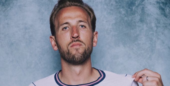 Harry-Kane-supera-a-Cristiano-Ronaldo-en-el-Mundial-y-hace-historia-con-Inglaterra-redes.jpg