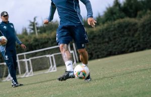 un experimentado lateral deja el club