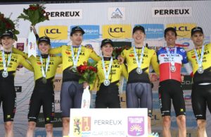 Visma gana el crono por equipos, Baudin sigue líder del Tour Aura